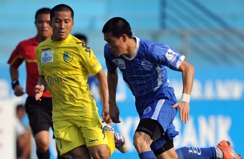 Nghệ thuật “câu” hợp đồng của cầu thủ Việt