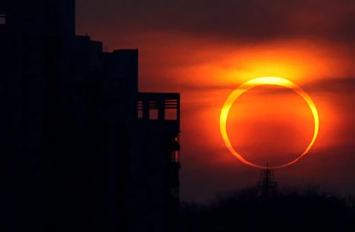 Chiêm ngưỡng “chiếc nhẫn lửa” kỳ thú