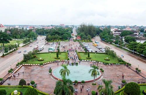 Vientiane - Yên bình và lắng đọng