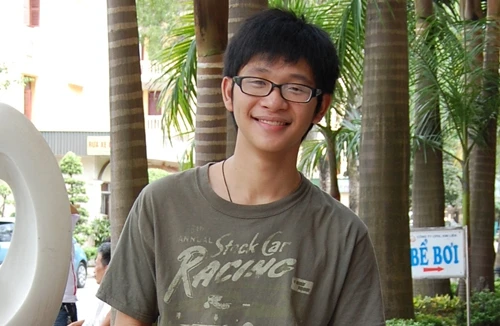 Thủ khoa ĐH Ngoại thương thành công nhờ… tránh xa công nghệ