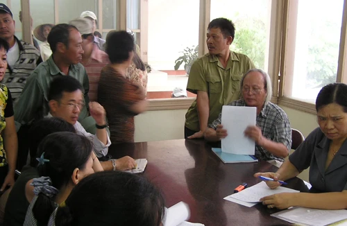 Khiếu nại tố cáo vẫn phức tạp 