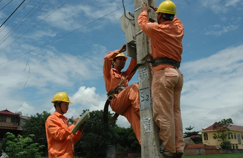 Khi công tơ điện... có vấn đề: Quyền bên mua thua quyền bên bán
