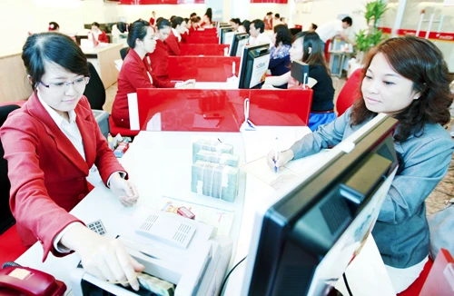 Lãi suất huy động giảm về 9%