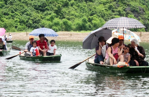 Hướng dẫn viên du lịch - đối mặt với cạm bẫy 