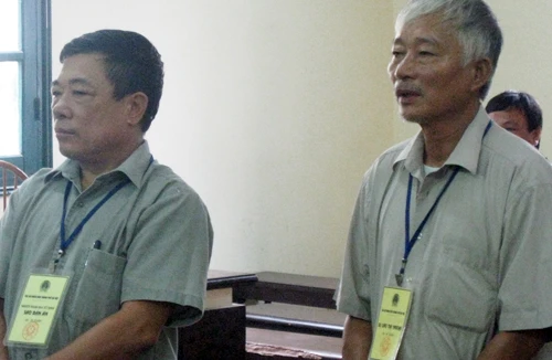 “Ban phát” bừa bãi đất công 