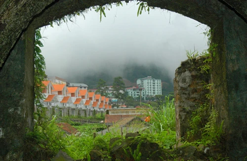 Nghỉ lễ trong thời “buộc bụng”