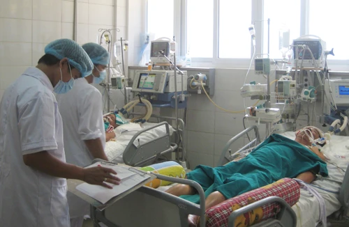 Lại có người chết vì tiết canh