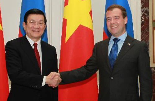 Hội kiến Thủ tướng Nga D. Medvedev