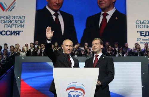 “Đổi ngôi” để mạnh lên 