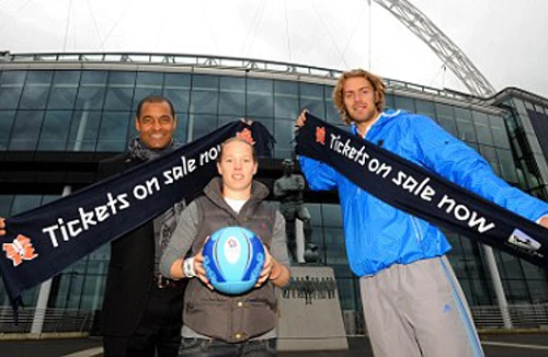 Vé bóng đá ế ẩm 