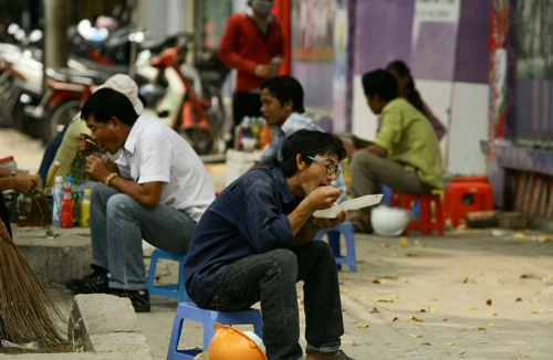 Lúng túng chặn nguồn thực phẩm bẩn 