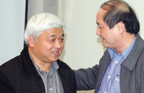 VPF làm việc với AVG: Căng thẳng tạm chùng xuống