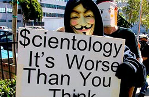 Lộ mặt giáo phái bí hiểm và tai tiếng 