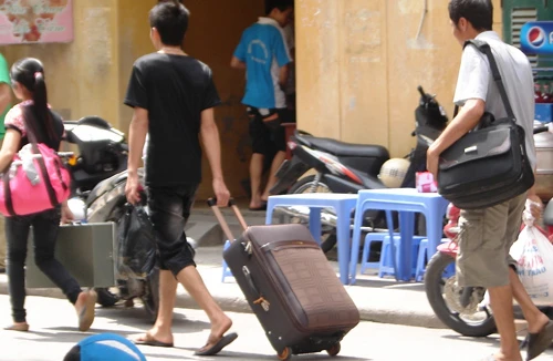 Tân sinh viên và nỗi ám ảnh đầu năm học 