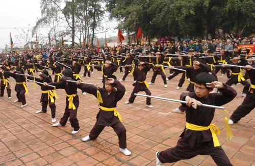 Huyền ảo bài võ sáo đất “Hùm thiêng” 