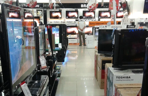 Siêu thị điện máy: Cầm cự... qua cơn bĩ cực 