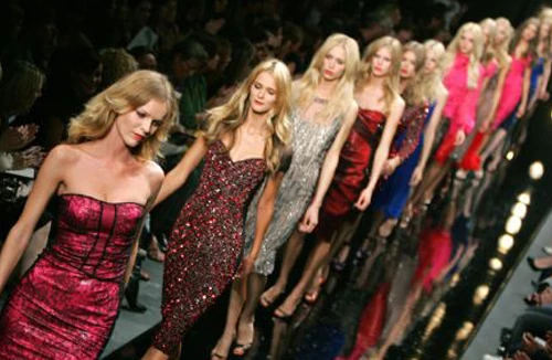 Cần một góc nhìn nhân văn