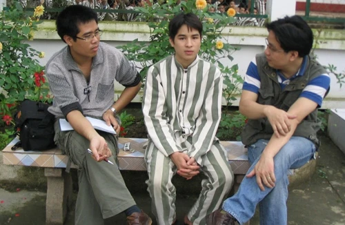 Tử tù nhờ… thẩm văn