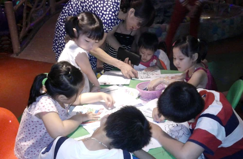 Đến hẹn, lại “nhồi” 