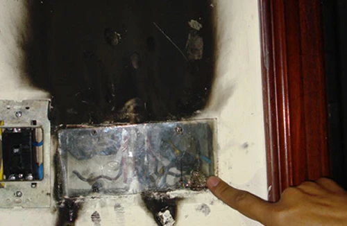 Hàng loạt người có khả năng gây cháy