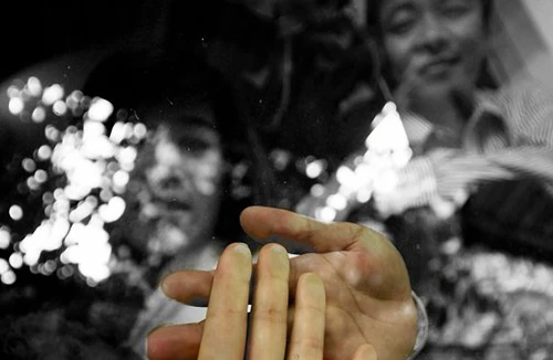 Áo cưới không còn trắng 