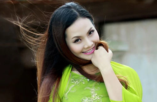 “Bờ sông vẫn gió” 