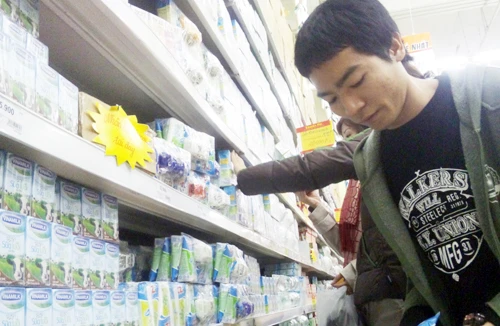 Hàng ế, giá vẫn phải tăng 