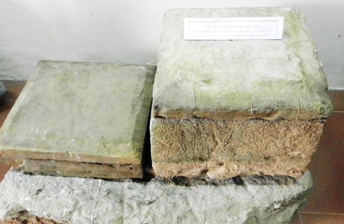 Phát hiện tấm bia cổ nhất Việt Nam