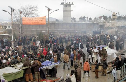 Afghanistan: Dậy sóng chống Mỹ 