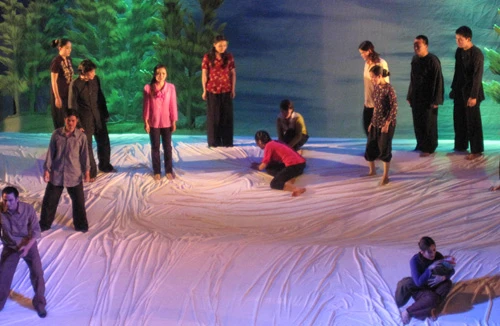 Đạo diễn Hoàng Quỳnh Mai: Thân phận hạt cát