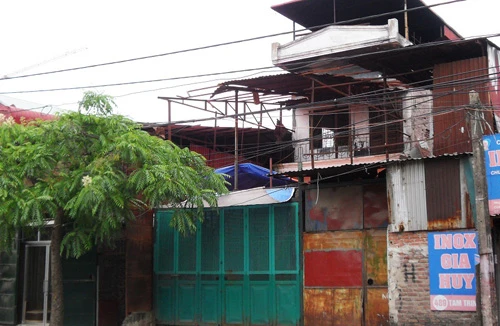 Chủ tọa ơi, sao thế?