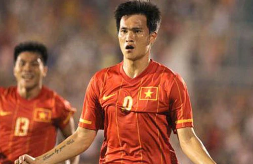 Bản quyền AFF Cup 2012 quá đắt: Chỉ thiệt người hâm mộ 