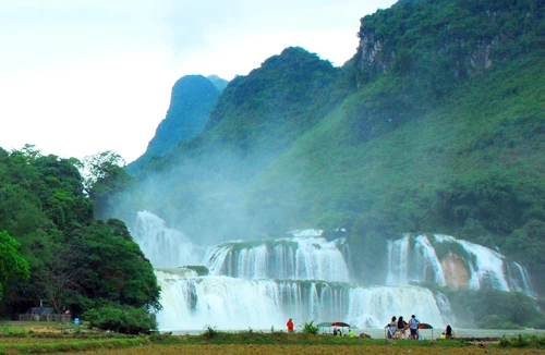 Bản Giốc - ngân nga tiếng thác đổ 