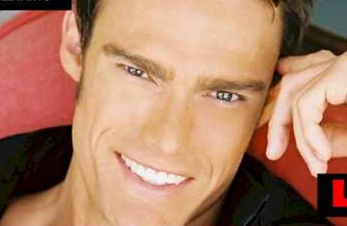 Đằng sau vẻ hào nhoáng