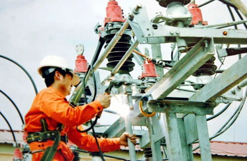 Giá điện tăng 5% từ ngày 1-7 