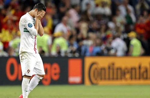 Nước mắt Ronaldo