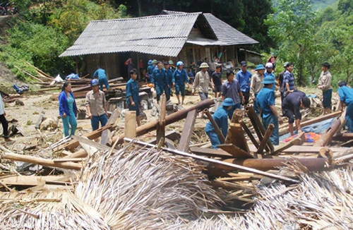 Vẫn chưa tìm thấy 3 nạn nhân bị lũ quét 