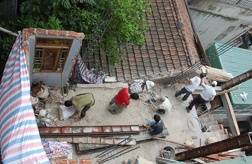 Rắc rối từ chiếc ban công