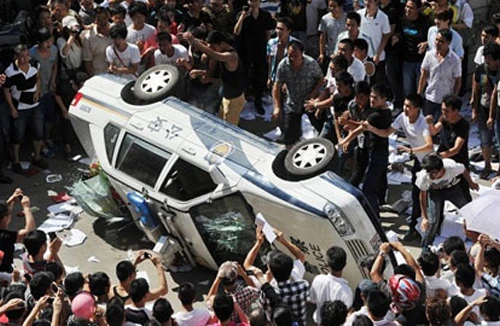 Trung Quốc: Dân biểu tình “phá”dự án gây ô nhiễm