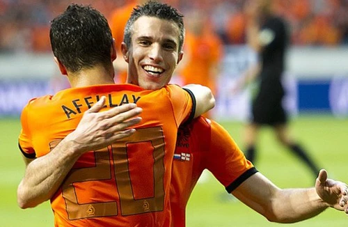 Lốc nổi thổi bay lính chì 