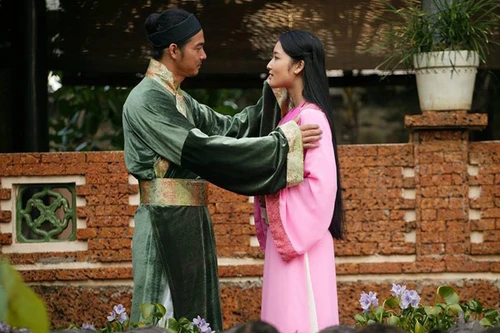 Hoa hậu Triệu Thị Hà đẹp như mơ trong phim cổ trang