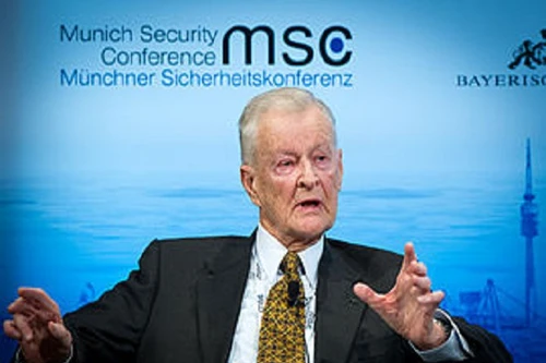 Chiến lược gia Mỹ: Washington nên bắt tay Bắc Kinh đối phó với sự “náo loạn” của Moscow