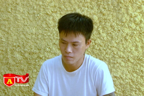 Hai chiếc xe máy không có người trông coi nhanh chóng 'bốc hơi' bởi 'đạo chích'