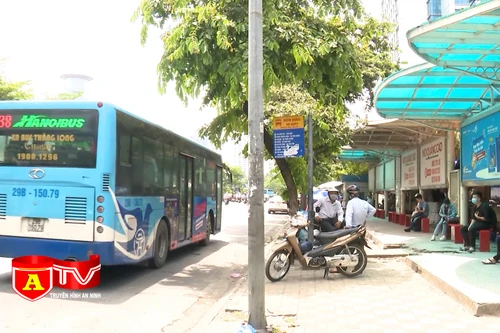 Tranh luận về thuật ngữ "xe khách đường phố" trong dự thảo Luật Giao thông đường bộ sửa đổi