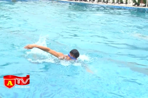 Nâng cao nghiệp vụ bơi, lặn cứu nạn cứu hộ