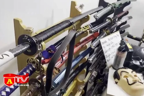 Triệt phá đường dây buôn bán vũ khí thô sơ, công cụ hỗ trợ liên tỉnh