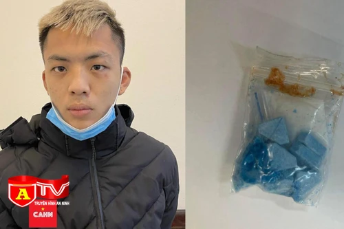 Bắt quả tang đối tượng mua bán trái phép chất ma tuý