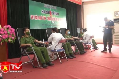 Chuyện về những chiến sĩ công an luôn sẵn sàng hiến máu cứu người