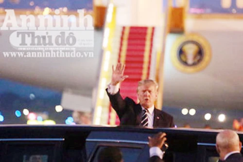 Toàn cảnh đón tiếp Tổng thống Mỹ Donald Trump đến Hà Nội