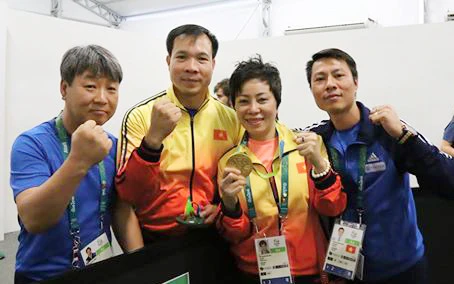 Tổ chức lễ đón "Người hùng Hoàng Xuân Vinh" long trọng tại sân bay Nội Bài